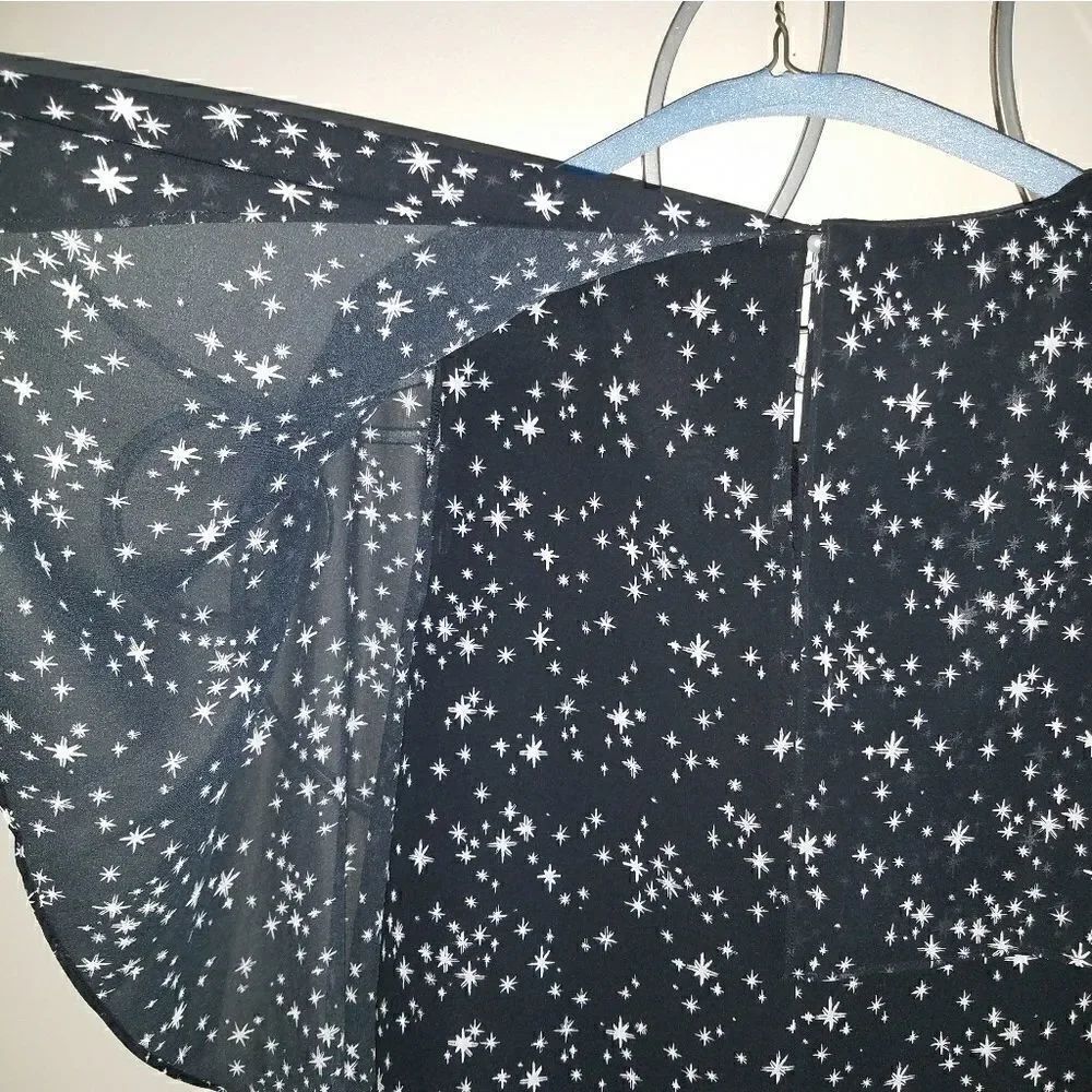 Laundry by Shelli Segal Los Angeles star top! - Picture 4 of 7